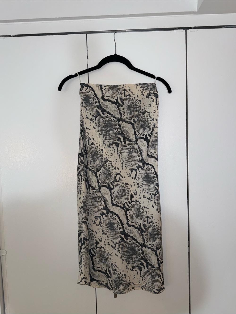 Aritzia Wilfred Snake Print Midi Skirt - Cream/Black